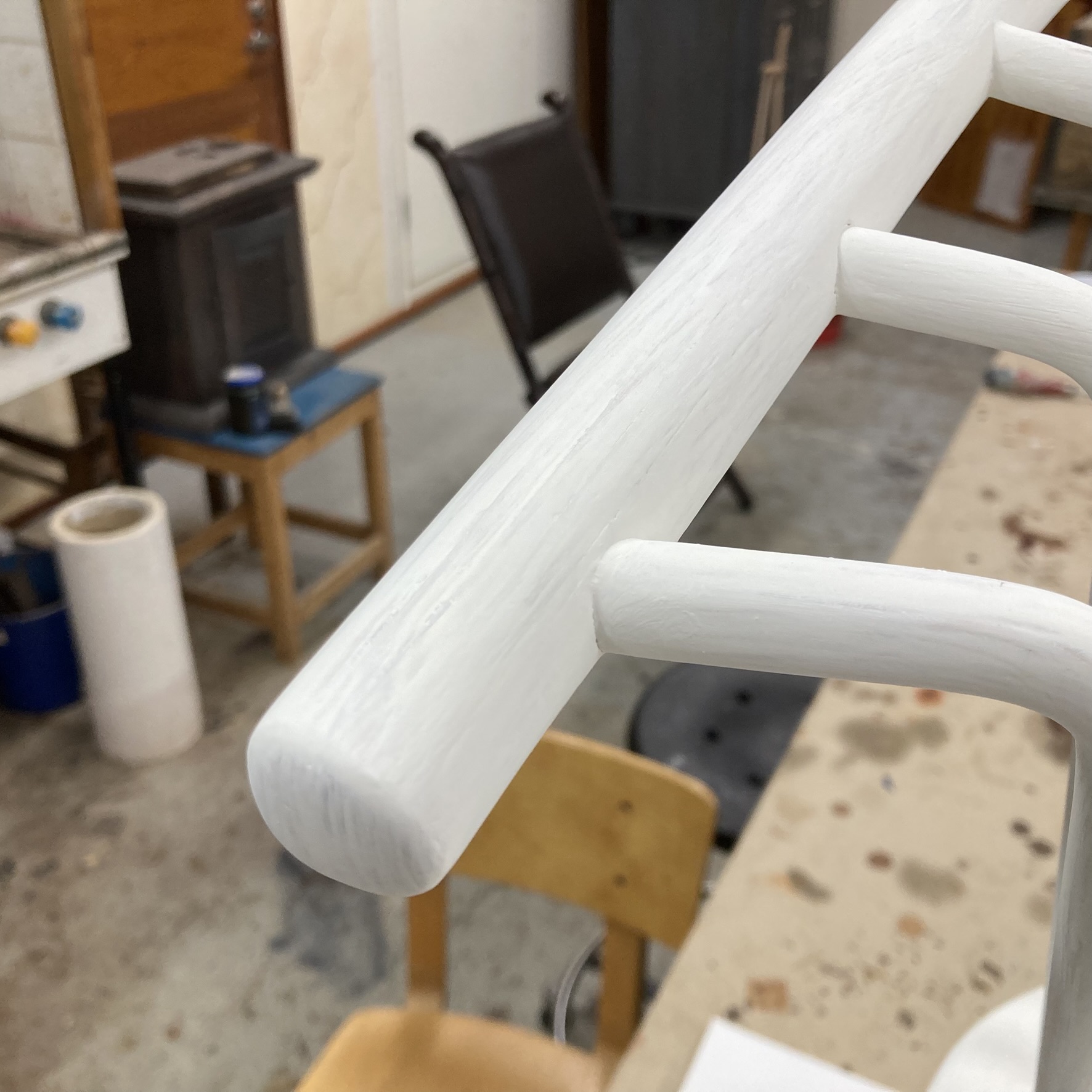 Ilmari Tapiovaara Crinolette-tuoli, uudelleenliimattu käsinoja