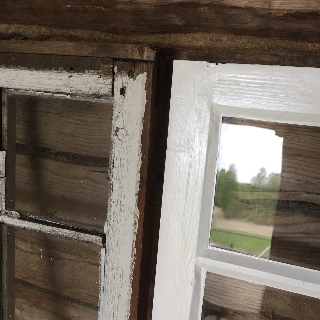 Ikkunoiden kunnostus perinteiset kitti-ikkunat puhallettu lasi
