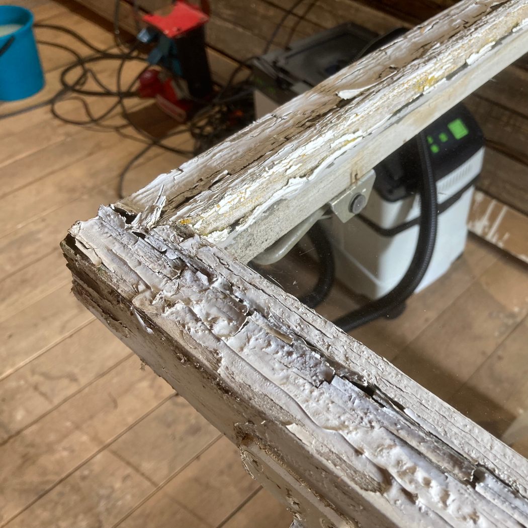 Ikkunoiden kunnostus puinen kittilista ennen kunnostusta