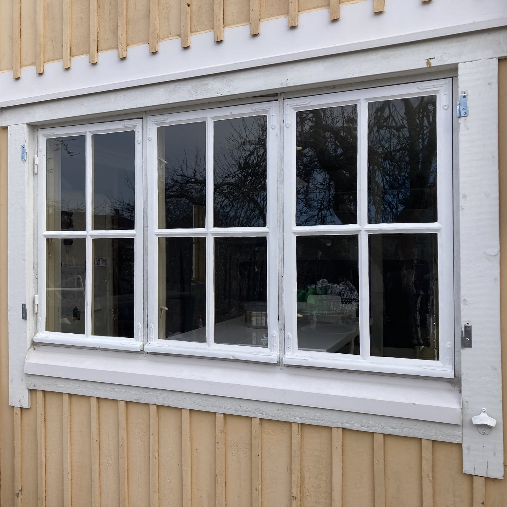 Kunnostetut kitti-ikkunat