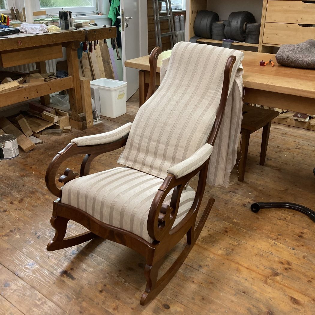 Perinteinen verhoilu biedermeier keinutuoli sellakkapuleeraus