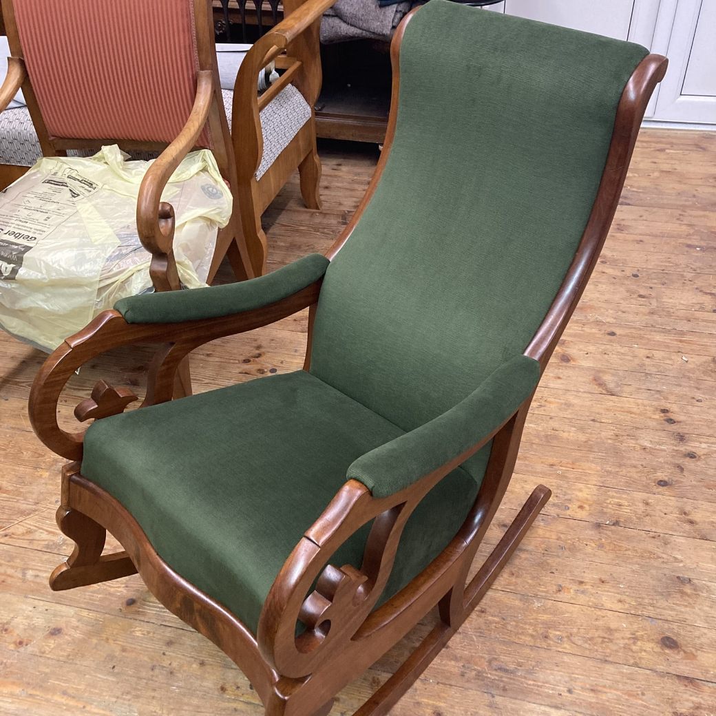 Perinteinen verhoilu biedermeier keinutuoli sellakkapuleeraus